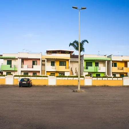 Con Piscina E Garage A 300 M Da E Centro *