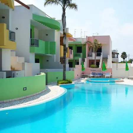 Con Piscina E Garage A 300 M Da E Centro Apartment Torre dell'Orso