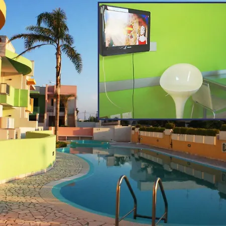 Con Piscina E Garage A 300 M Da E Centro Apartment Torre dell'Orso